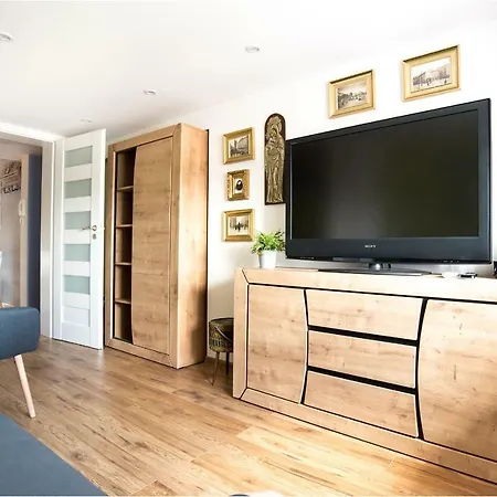 Modern Folk Apartmán *